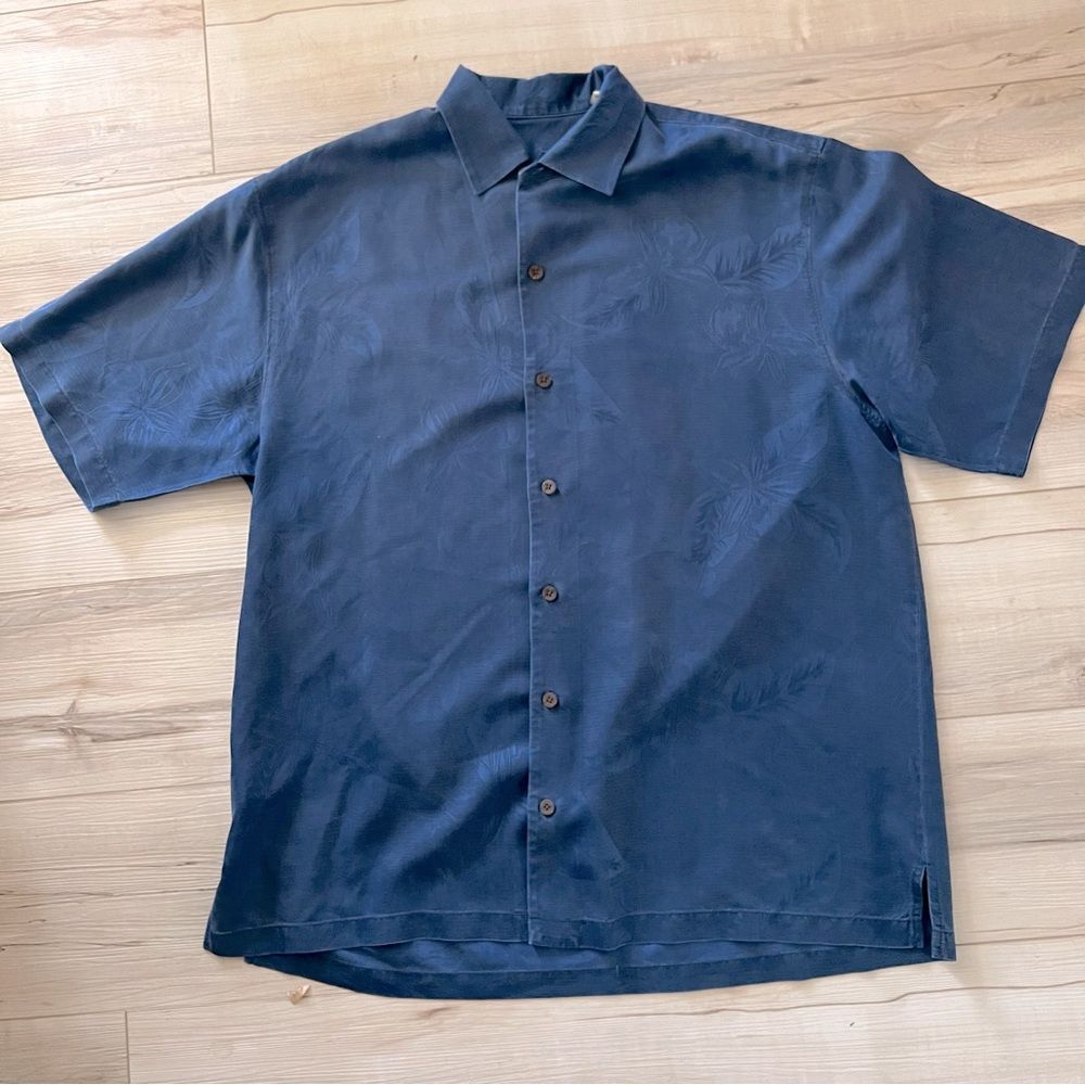 Tommy Bahama navy blue silk short sleeve shirt tropical palms Size L